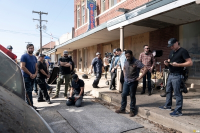 fear-the-walking-dead-s06e01-the-end-is-the-beginning-bastidores-006.jpg