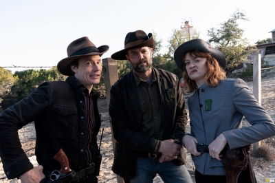 fear-the-walking-dead-s06e01-the-end-is-the-beginning-bastidores-007.jpg