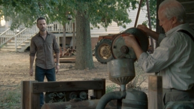 twd2x05_0505.jpg