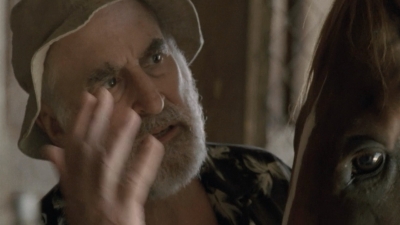 twd2x06_0326.jpg