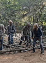 the-walking-dead-s10e10-stalker-005.jpg