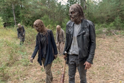 the-walking-dead-s10e12-walk-with-us-006.jpg