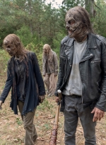 the-walking-dead-s10e12-walk-with-us-006.jpg