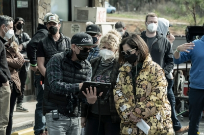 tales-of-the-walking-dead-s01e02-blair-gina-bastidores-018.jpg