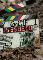 tales-of-the-walking-dead-s01e03-dee-bastidores-019.jpg