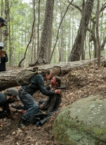 tales-of-the-walking-dead-s01e03-dee-bastidores-032.jpg