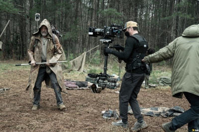 tales-of-the-walking-dead-s01e04-amy-dr-everett-bastidores-002.jpg