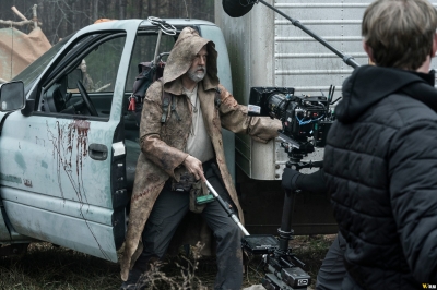 tales-of-the-walking-dead-s01e04-amy-dr-everett-bastidores-010.jpg