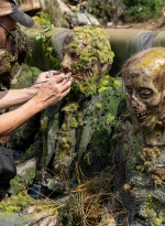 twd-world-beyond-s01e01-brave-bastidores-004.jpg