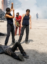 twd-world-beyond-s01e03-the-tyger-and-the-lamb-bastidores-004.jpg