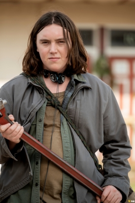 twd-world-beyond-1-temporada-portraits-001.JPG