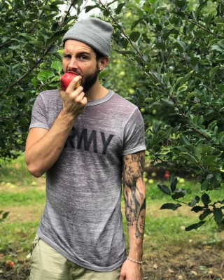 nico-tortorella-instagram-02083.jpg