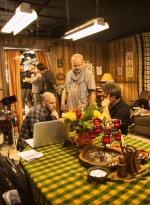 fear-the-walking-dead-s01e02-so-close-yet-so-far-bastidores-003.jpg