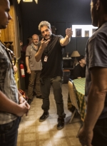 fear-the-walking-dead-s01e02-so-close-yet-so-far-bastidores-005.jpg