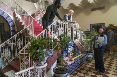 fear-the-walking-dead-s02e11-pablo-e-jessica-bastidores-006.jpg