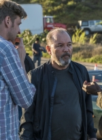 fear-the-walking-dead-s03e05-burning-in-water-drowning-in-flame-bastidores-005.jpg