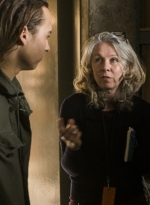 fear-the-walking-dead-s03e06-red-dirt-bastidores-001.jpg