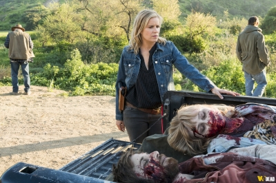 fear-the-walking-dead-s03e06-red-dirt-026.jpg