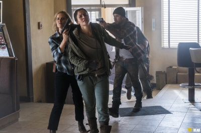 fear-the-walking-dead-s03e08-children-of-wrath-030.jpg