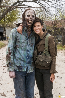 fear-the-walking-dead-s04e03-good-out-here-bastidores-005.jpg