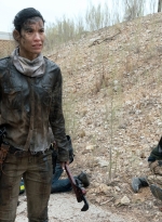 fear-the-walking-dead-s06e06-bury-her-next-to-jaspers-leg-014.jpg