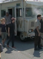 twd2x01_0201.jpg