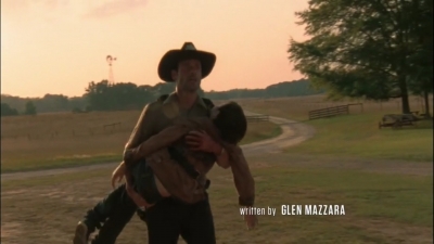 twd2x02_0129.jpg