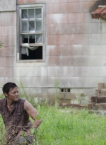 the-walking-dead-s02e04-cherokee-rose-013.jpg