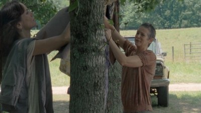 twd2x05_0121.jpg