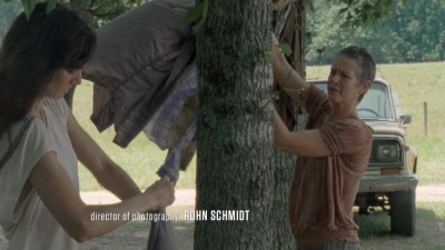 twd2x05_0124.jpg