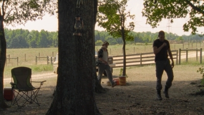 twd2x06_0910.jpg