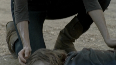 twd2x08_0108.jpg