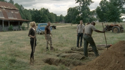 twd2x08_0308.jpg