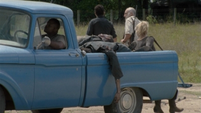 twd2x08_0421.jpg