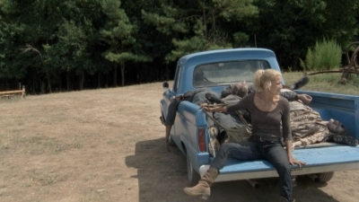 twd2x08_0425.jpg