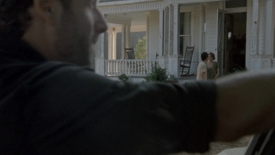 twd2x08_0515.jpg