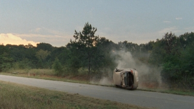 twd2x08_0812.jpg