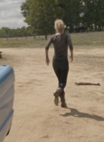 twd2x08_0429.jpg