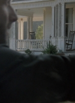 twd2x08_0515.jpg