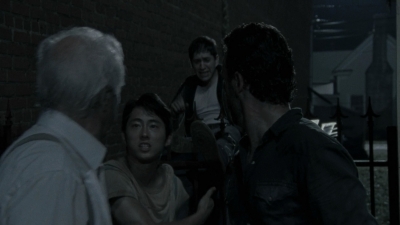 twd2x09_0427.jpg