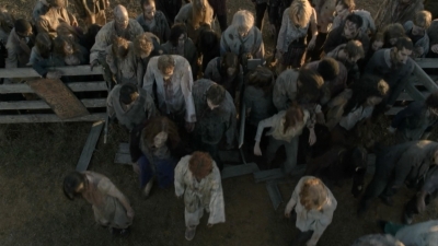 twd2x13_0064.jpg