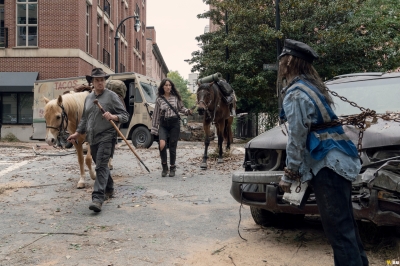 the-walking-dead-s10e14-look-at-the-flowers-014.jpg