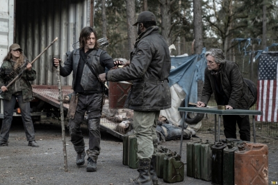 the-walking-dead-daryl-dixon-s01e05-deux-amours-039.jpg