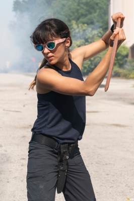 twd-world-beyond-s01e03-the-tyger-and-the-lamb-bastidores-003.jpg